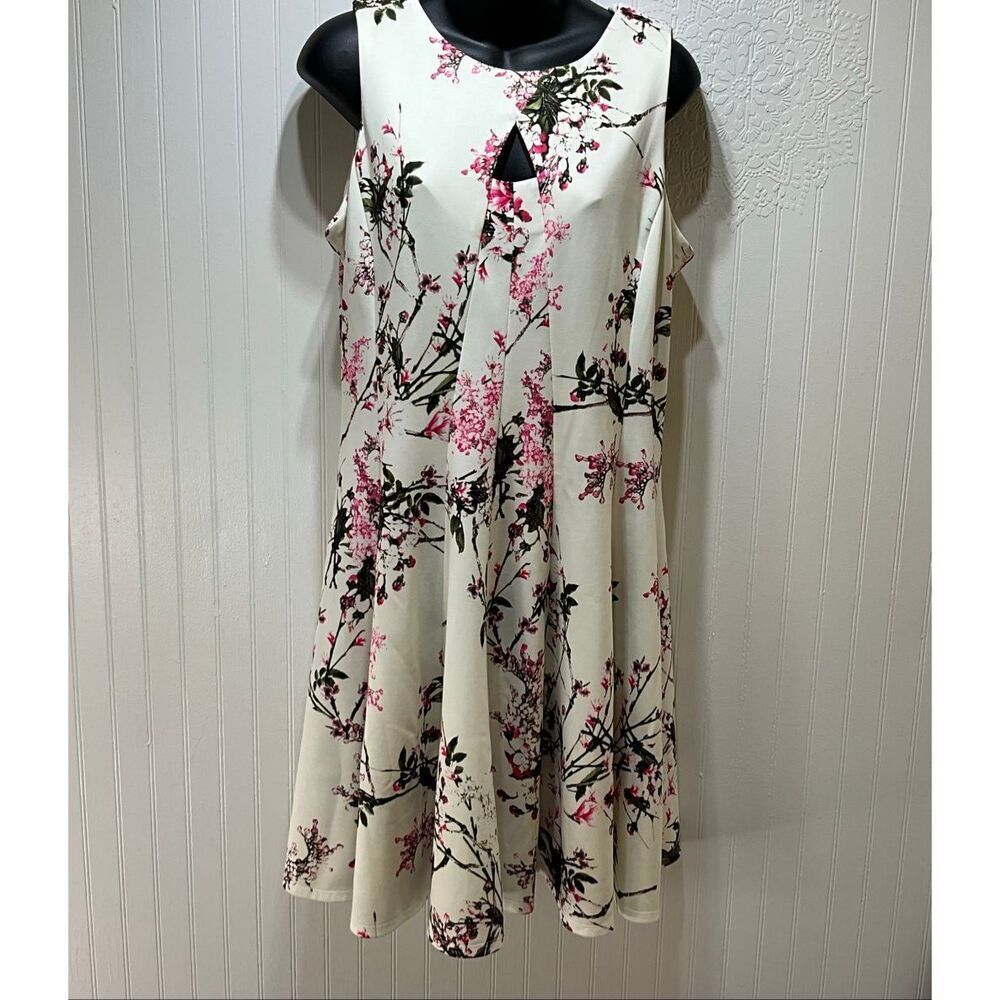 JULIAN TAYLOR NEW YORK Floral Sleeveless Dress